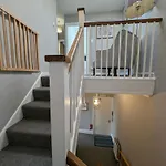 Eastgate Flat 23a *