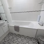 Eastgate Flat 23a