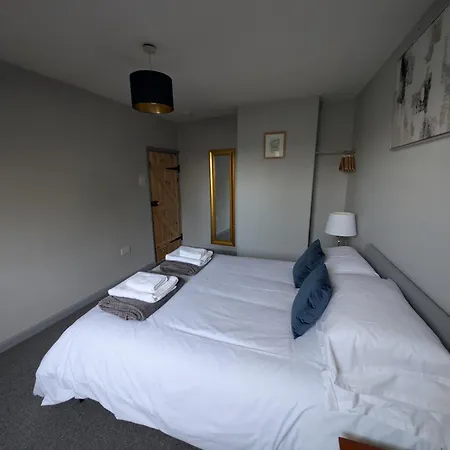 Eastgate Flat 23a *